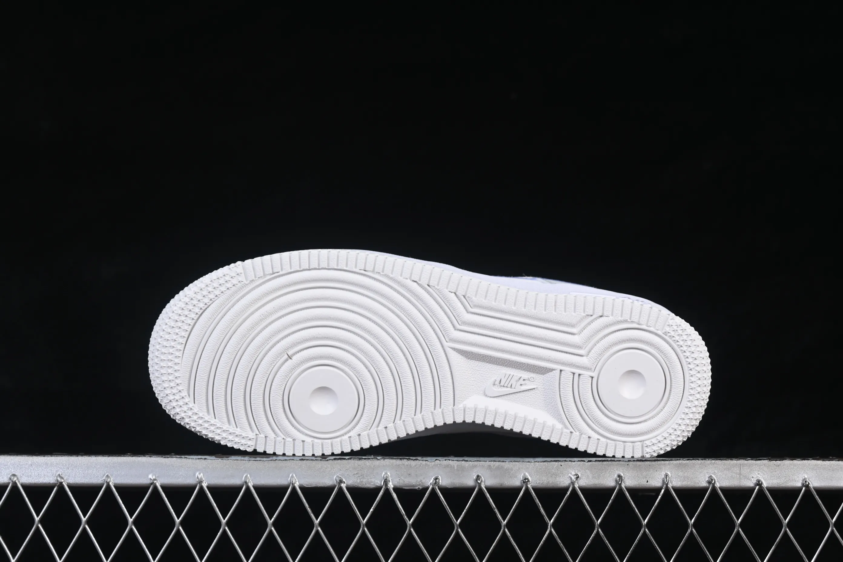 All Categories Nk Air Force 1 Air Force Series Nk Air Force 1 Low Air Force Low Nike Air Force 1'07 Low White Gray Air Force One Low Casual Shoes IB6842-100
